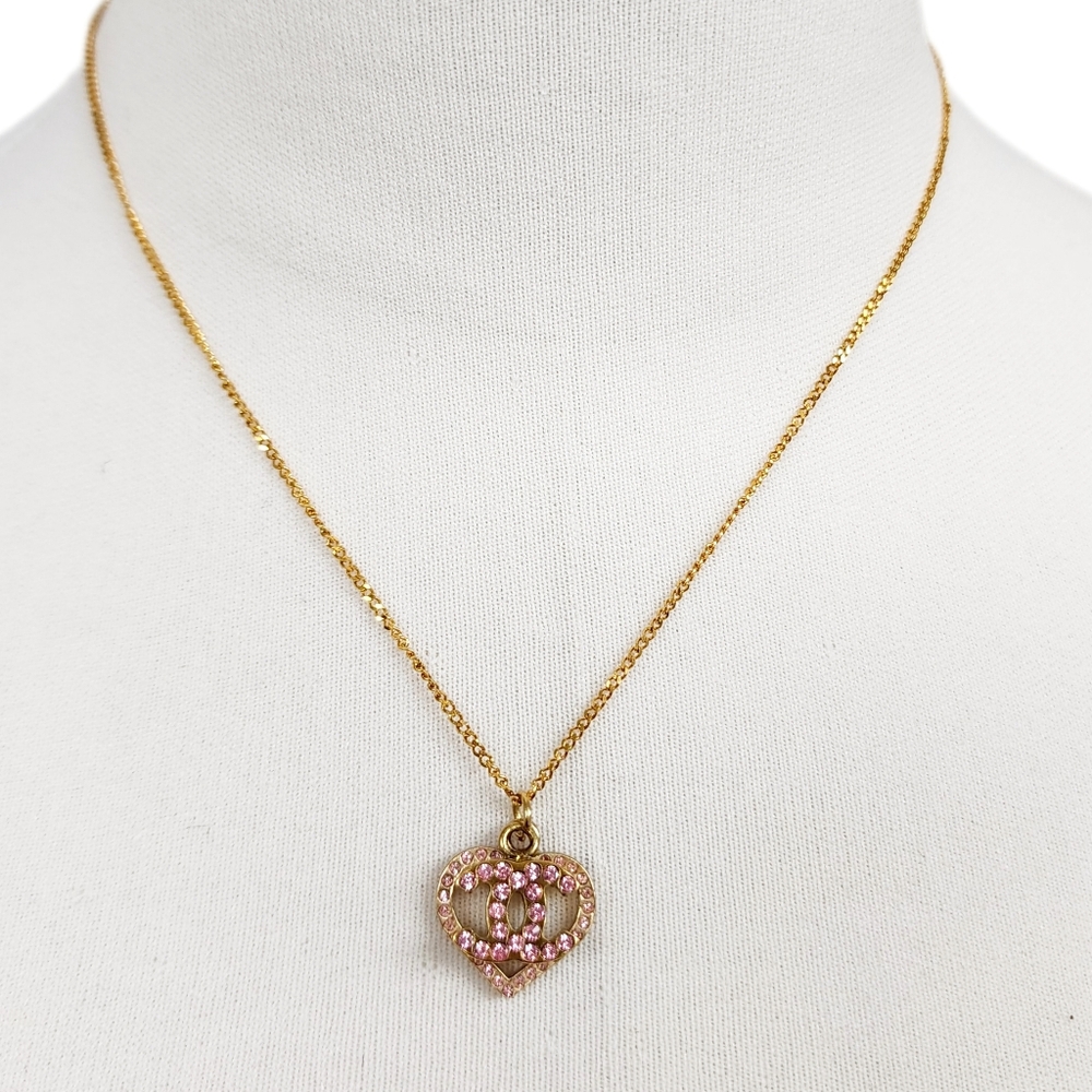 Authentic CHANEL CC Logo Rhinestone Heart Gold Tone Pendant - Picture 2 of 10